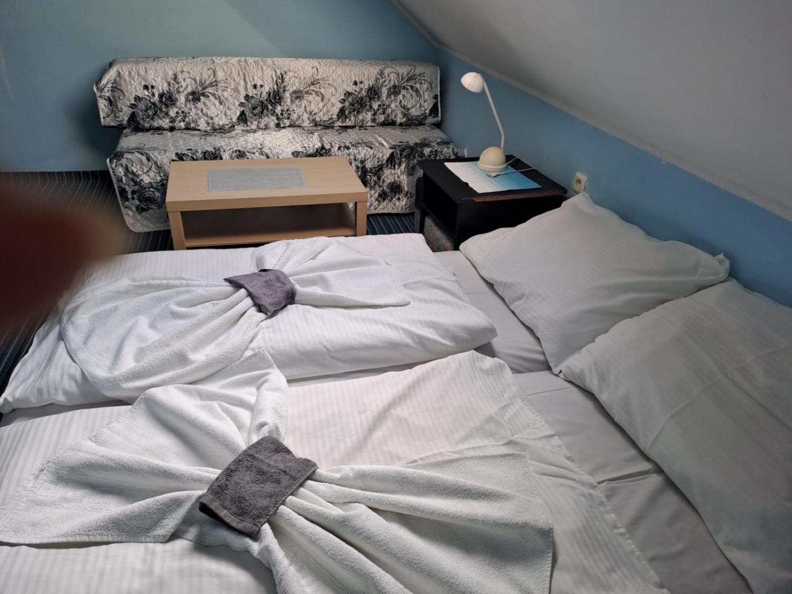 Hotel Kamenny Vrch 호무토프 외부 사진