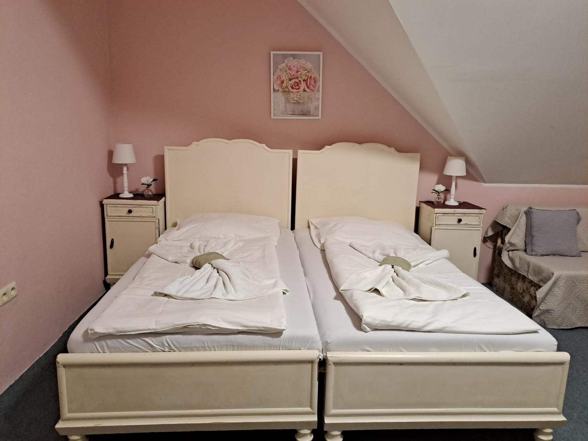 Hotel Kamenny Vrch 호무토프 객실 사진