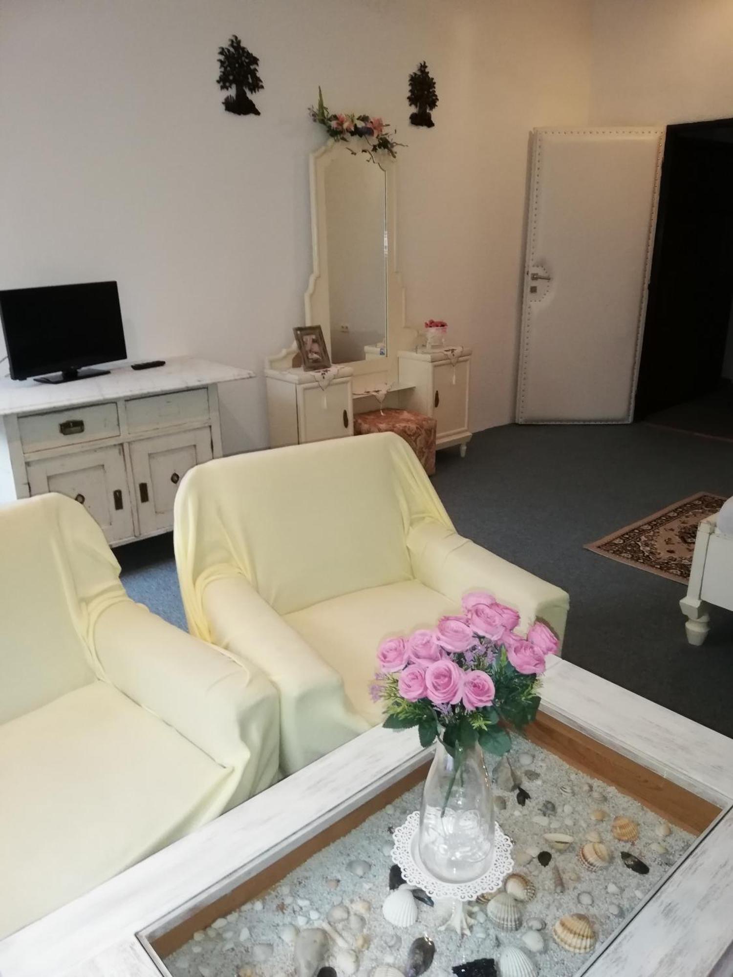 Hotel Kamenny Vrch 호무토프 객실 사진